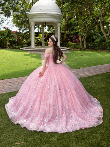 Vestido de baile com franjas e ombros à mostra de LizLuo Fiesta 56536