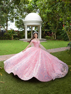 Vestido de baile com franjas e ombros à mostra de LizLuo Fiesta 56536