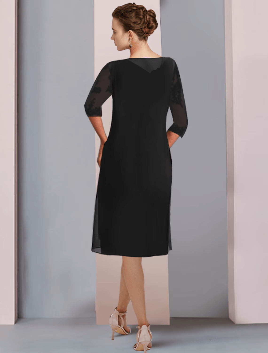 Vestido de mãe da noiva em duas peças, corte A, elegante, decote redondo, comprimento até ao joelho, chiffon, renda, manga curta, casaco incluído, com aplicações franzidas