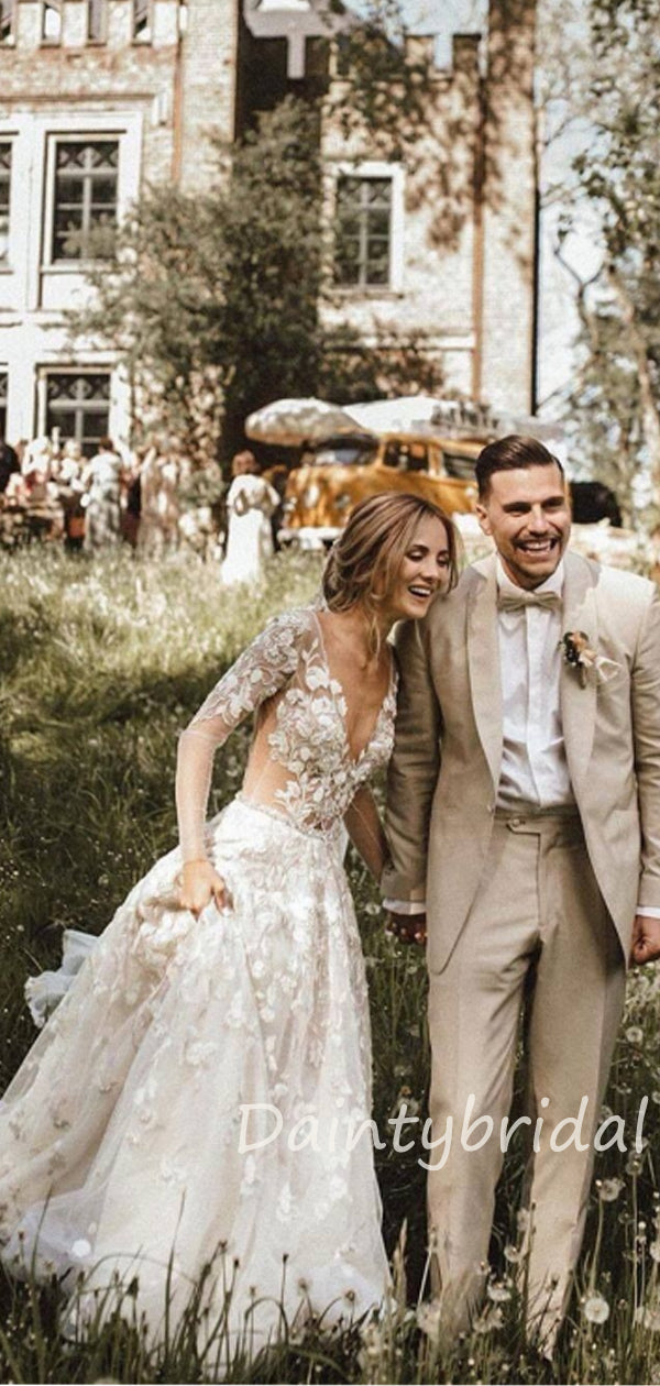 Elegantes vestidos de noiva com decote em V, tule e renda, corte A, costas abertas, mangas compridas, estilo Vatage. DB10406