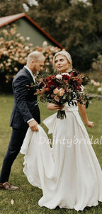 Novos vestidos de noiva compridos em chiffon com decote em V e corte A, duas peças. DB10476