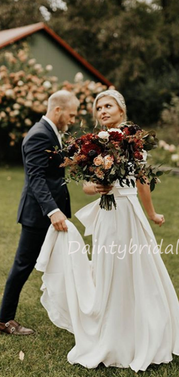 Novos vestidos de noiva compridos em chiffon com decote em V e corte A, duas peças. DB10476