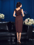 Etui-Linie/Säule Ärmellos Kurz Satin Kleider für die Brautmutter