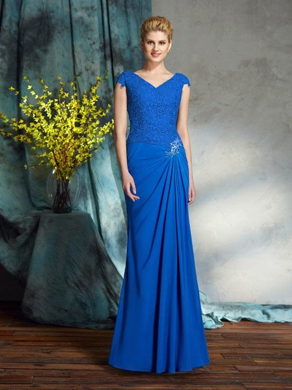 Vestidos de mãe da noiva com decote em V, mangas curtas e renda, compridos em chiffon