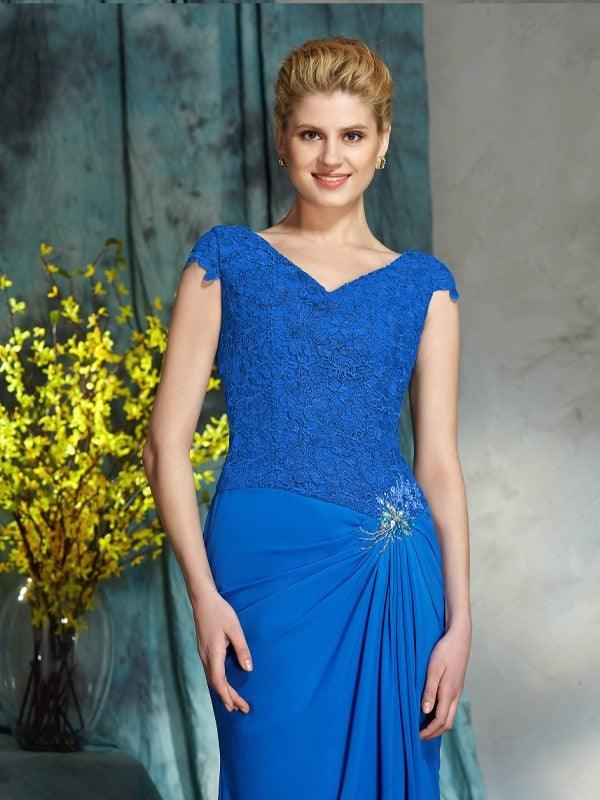 Vestidos de mãe da noiva com decote em V, mangas curtas e renda, compridos em chiffon