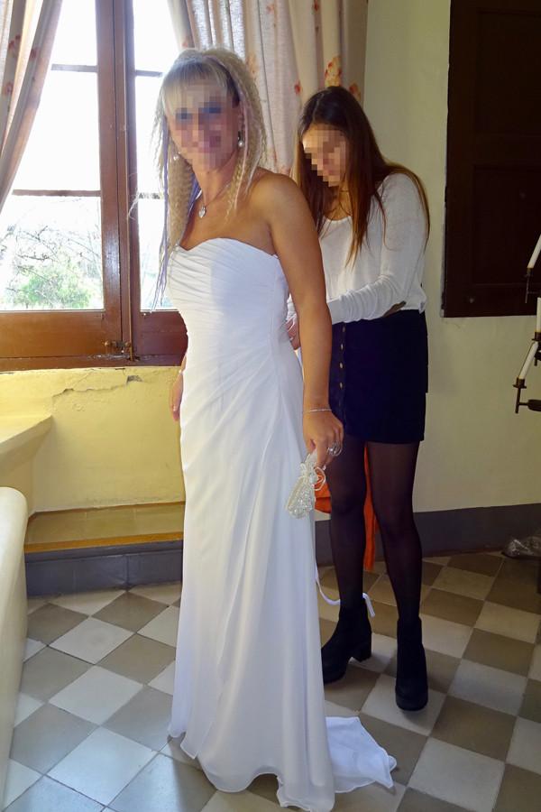 Vestido de noiva estilo coração em chiffon com cauda longa e folhos, MW129 