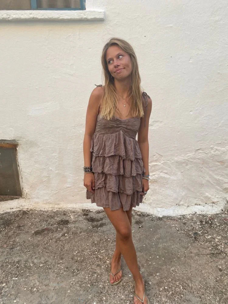 Vestido de Baile de Graduación con Tiras de Espagueti Adorables y Capas Y2792