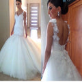Abito da Sposa Elegante con Spalline Sottili, Appliques, Scollo a V, Schienale Scoperto, Coda in Tulle e Linea Sirena. DB0082