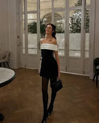 Schickes trägerloses schwarzes Satin A-Line Homecoming-Kleid Mit Schleife Y8508