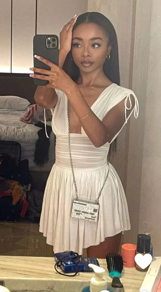 V-Ausschnitt Plissiertes Chiffon Mini-Heimkehrkleid Ärmelloses Wickel-Schlanke Hohe Taille Partykleid Y7075