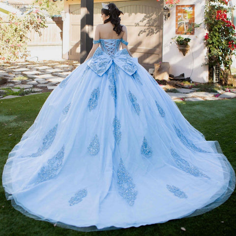 Schulterfreies Ballkleid von Cinderella Couture 8190J