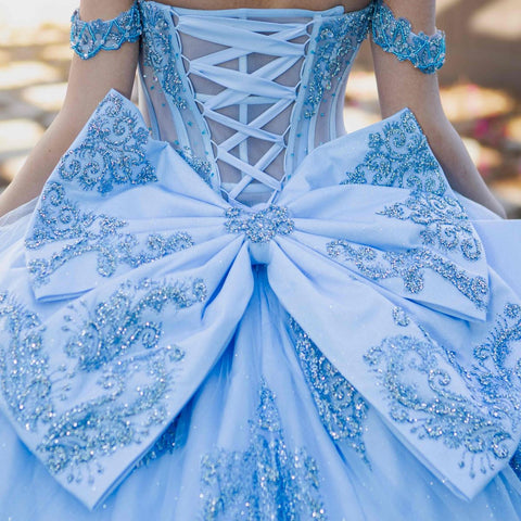Schulterfreies Ballkleid von Cinderella Couture 8190J