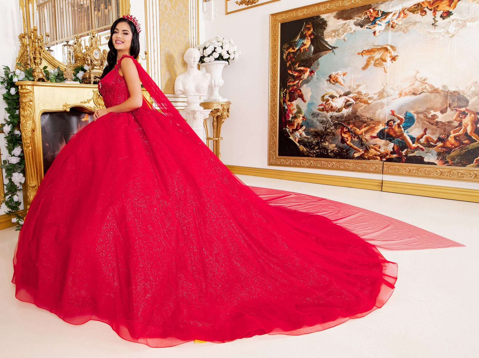 Ballkleid mit Cape-Ärmeln von Cinderella Couture 8270J