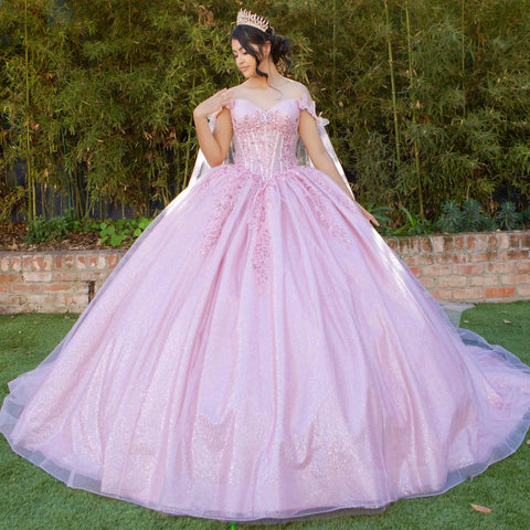 Ballkleid mit Cape-Ärmeln von Cinderella Couture 8270J