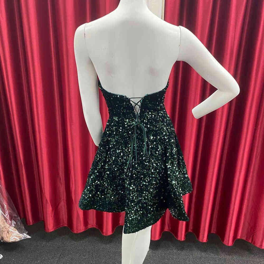 Vestido de Baile de Regreso al Hogar en Línea A con Lentejuelas Verde Oscuro Corazón Dulce Y1409