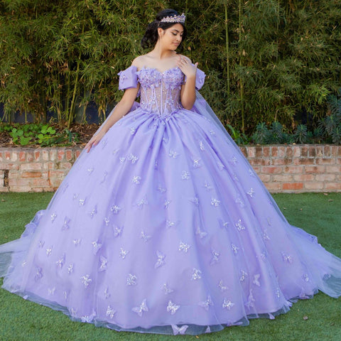 Ballkleid mit Cape-Ärmeln von Cinderella Couture 8350J