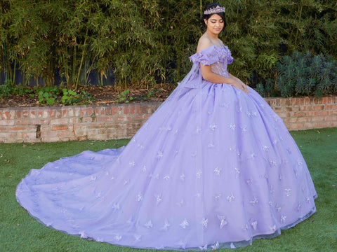Ballkleid mit Cape-Ärmeln von Cinderella Couture 8350J