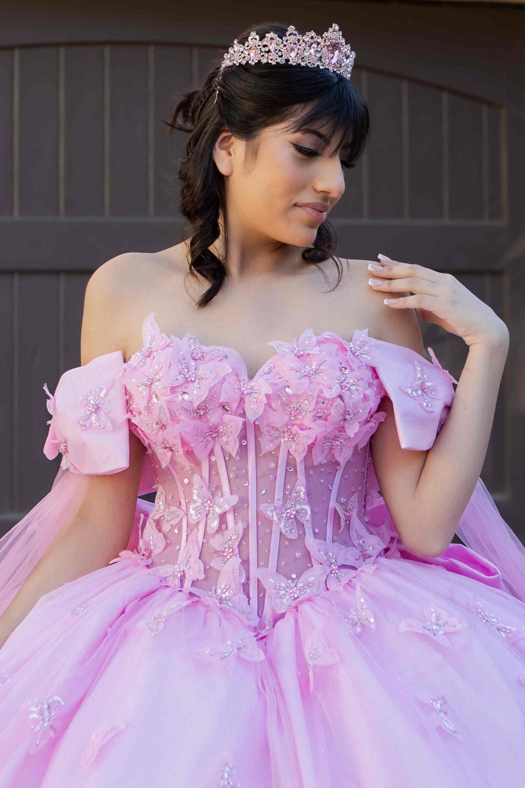 Ballkleid mit Cape-Ärmeln von Cinderella Couture 8350J