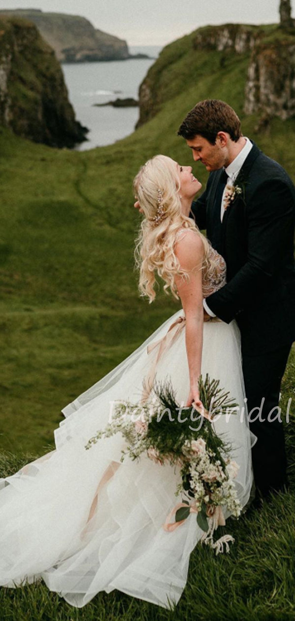 Neue Ankunft V-Ausschnitt Tüll A-Linie Lange Brautkleider.DB10479