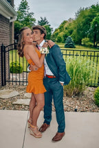 Vestido de Fiesta para el Baile de Bienvenida con Tirantes Espagueti y Dobladillo con Volantes Y2258