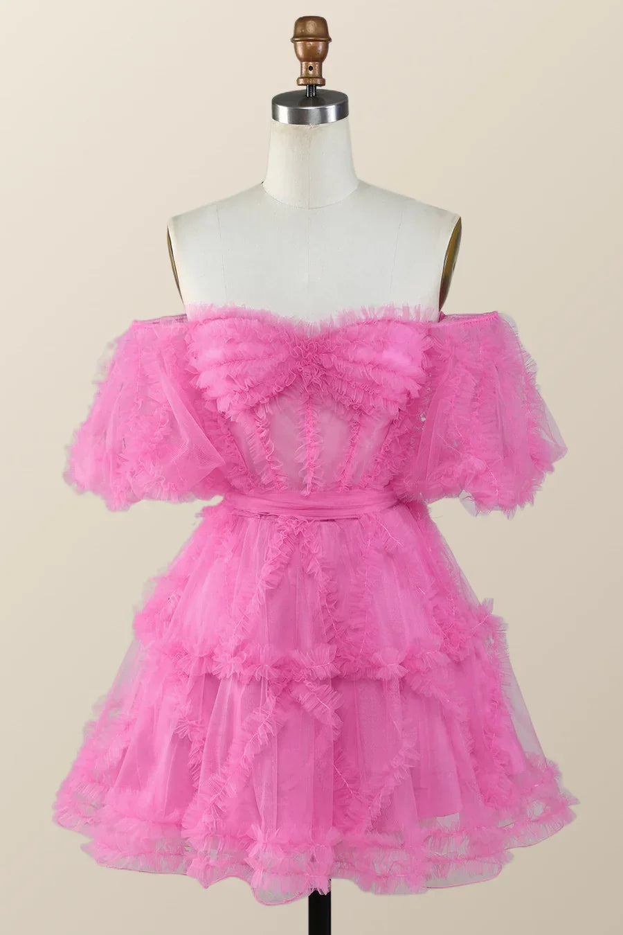Vestido de Fiesta Corto Tipo A con Hombros Descubiertos, Volantes y Color Rosa Fuerte Y2783