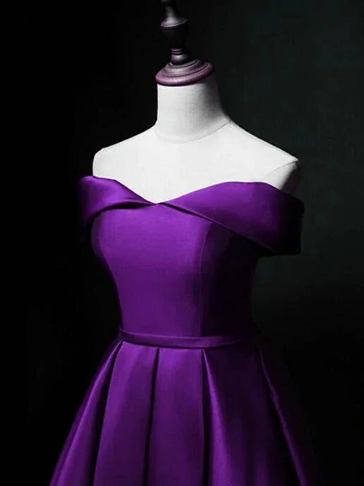 Purpurfarbenes Herzchen-Satin-Trägerkleid für den Homecoming Ball Y855
