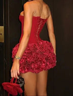Schönes burgunderrotes Homecoming-Kleid Kurzes Cocktailkleid Mit Halsblumen Y7707