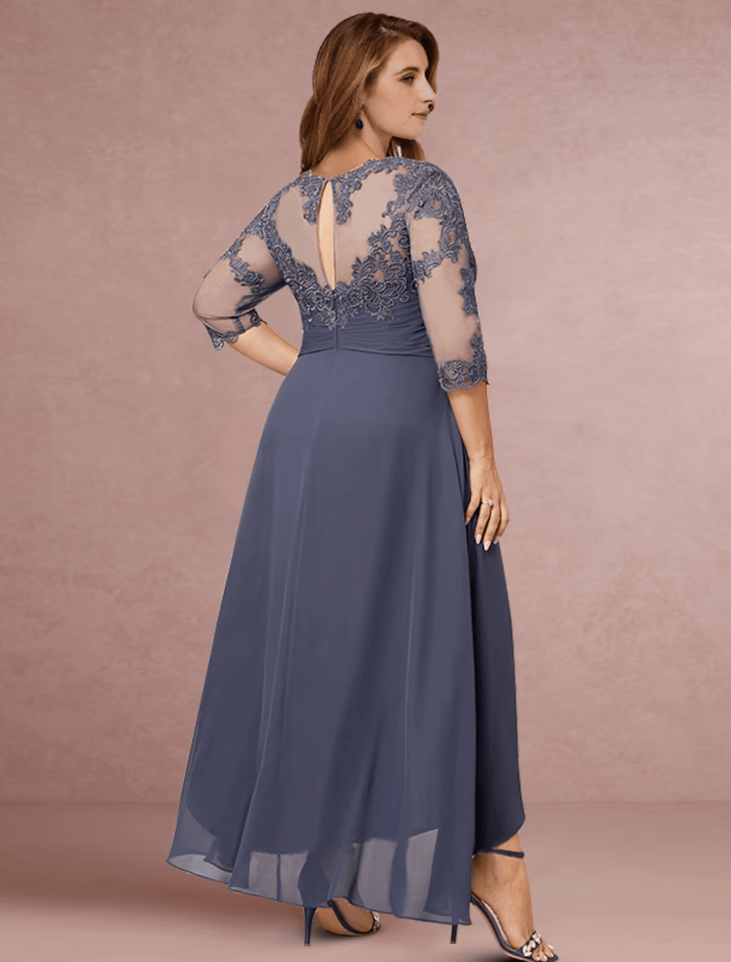 Etuikleid/Säulenkleid für die Brautmutter, Hochzeitsgast, elegant, Rundhalsausschnitt, asymmetrisch, Chiffon, Spitze, 3/4-Ärmel mit Falten, einfarbig