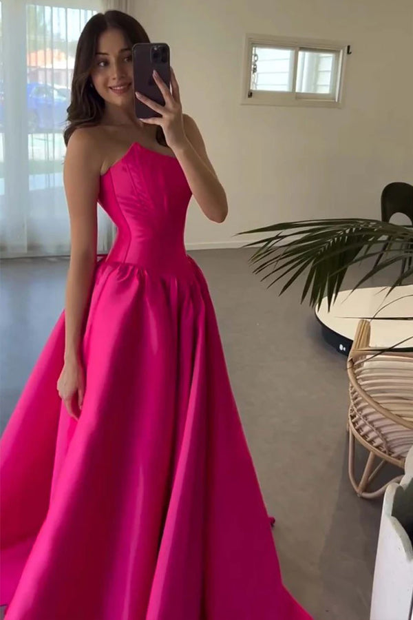 Vestido de festa em cetim rosa choque, sem alças, com decote redondo e corpete, PSK671