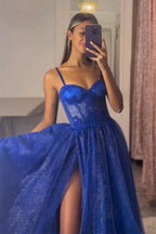 Vestido de festa comprido azul royal com decote em coração e tule e renda PSK491