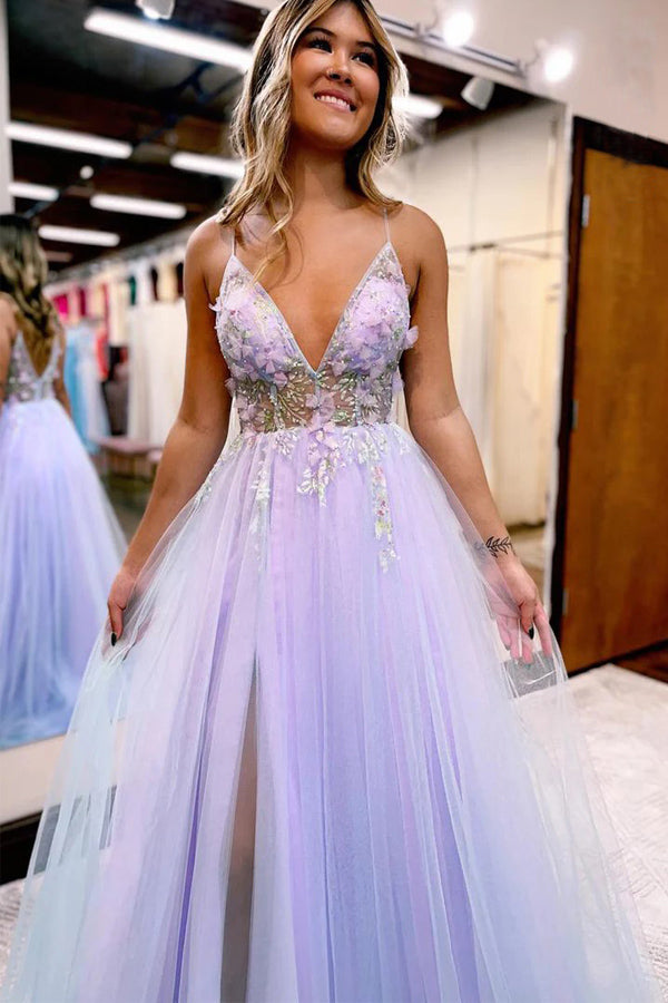 Vestido de festa em tule com decote em V, corte A, alças finas e racha PSK523