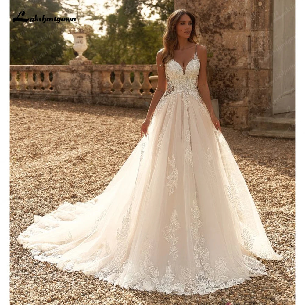 Lakshmigown A-line Flowers Appliques Wedding Dress 2027 Garden Spaghetti Strap Bridal Gowns Sweetheart Wedding Gown Customized