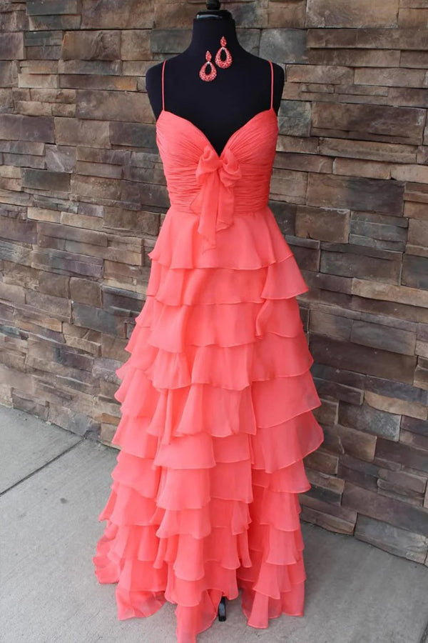 Vestido de festa amarelo com alças finas e folhos, corte A e flor PSK706