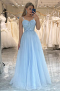 Un Abito da Ballo in Tulle Blu Brillantinato con Spaghetti Strap a Linea PSK473
