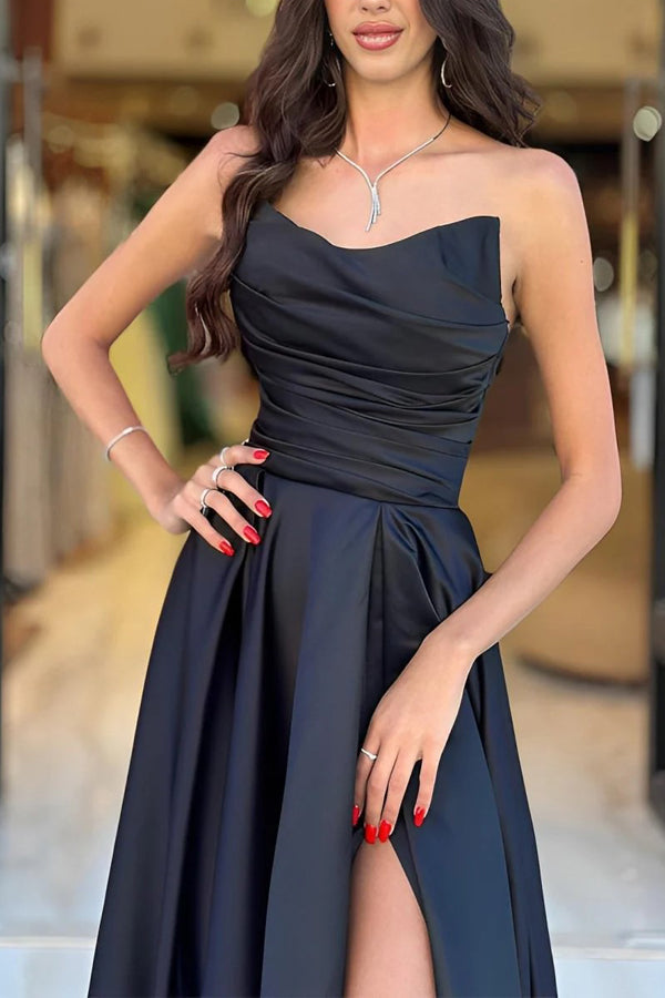 A-Linie trägerloses Satin-Ballkleid in Schwarz mit Schlitz PSK720