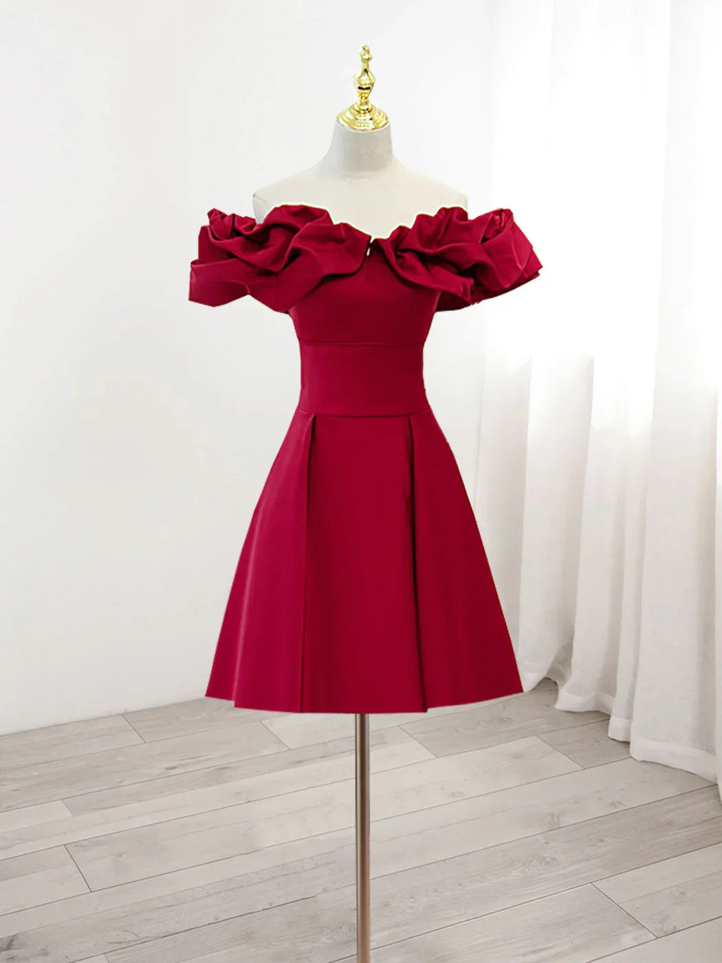 Burgunderrotes A-Linien-Trägerloses Satin-Heimkehrkleid Y2506