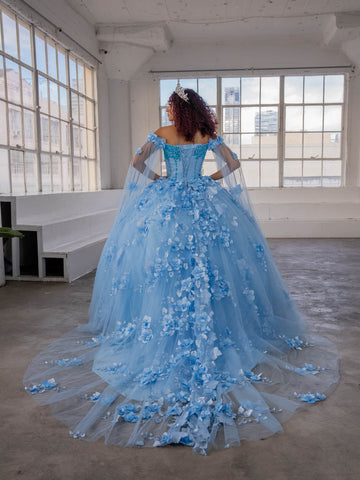 Vestido de baile com decote ombro a ombro e manga capa da marca Calla SCL30007