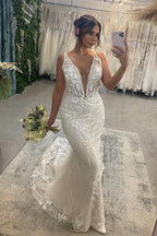 Vestido de Noiva Mermaid Longo e Bonito Decote em V Sem Mangas Com Costas de Renda