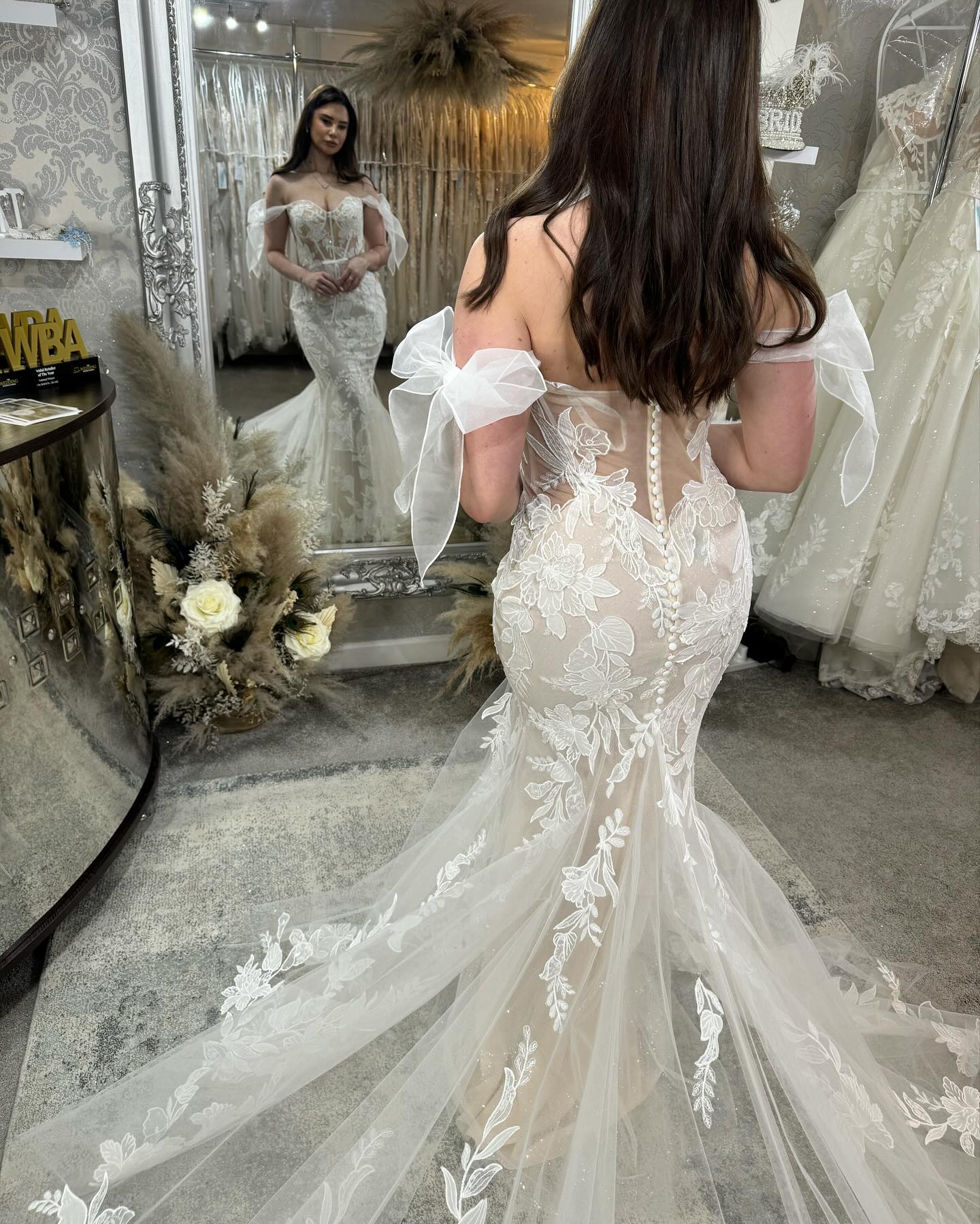 Wunderschönes Meerjungfrau-Süßherz-Ärmelloses Applikationen-Tüll-Spitzen-Brautkleid
