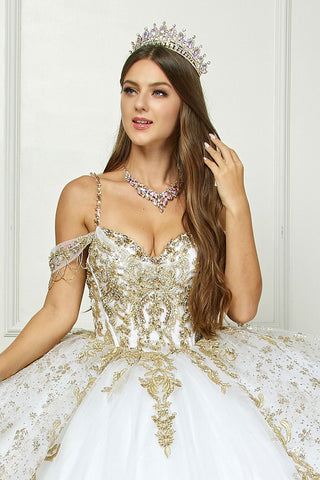 Besticktes Ballkleid mit kalten Schultern von Petite Adele PQ1059