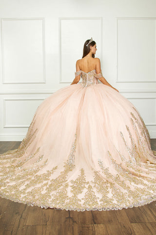 Schulterfreies, langärmliges Ballkleid von Petite Adele PQ1065