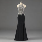 Vestidos de mãe da noiva com costas abertas e aplicações