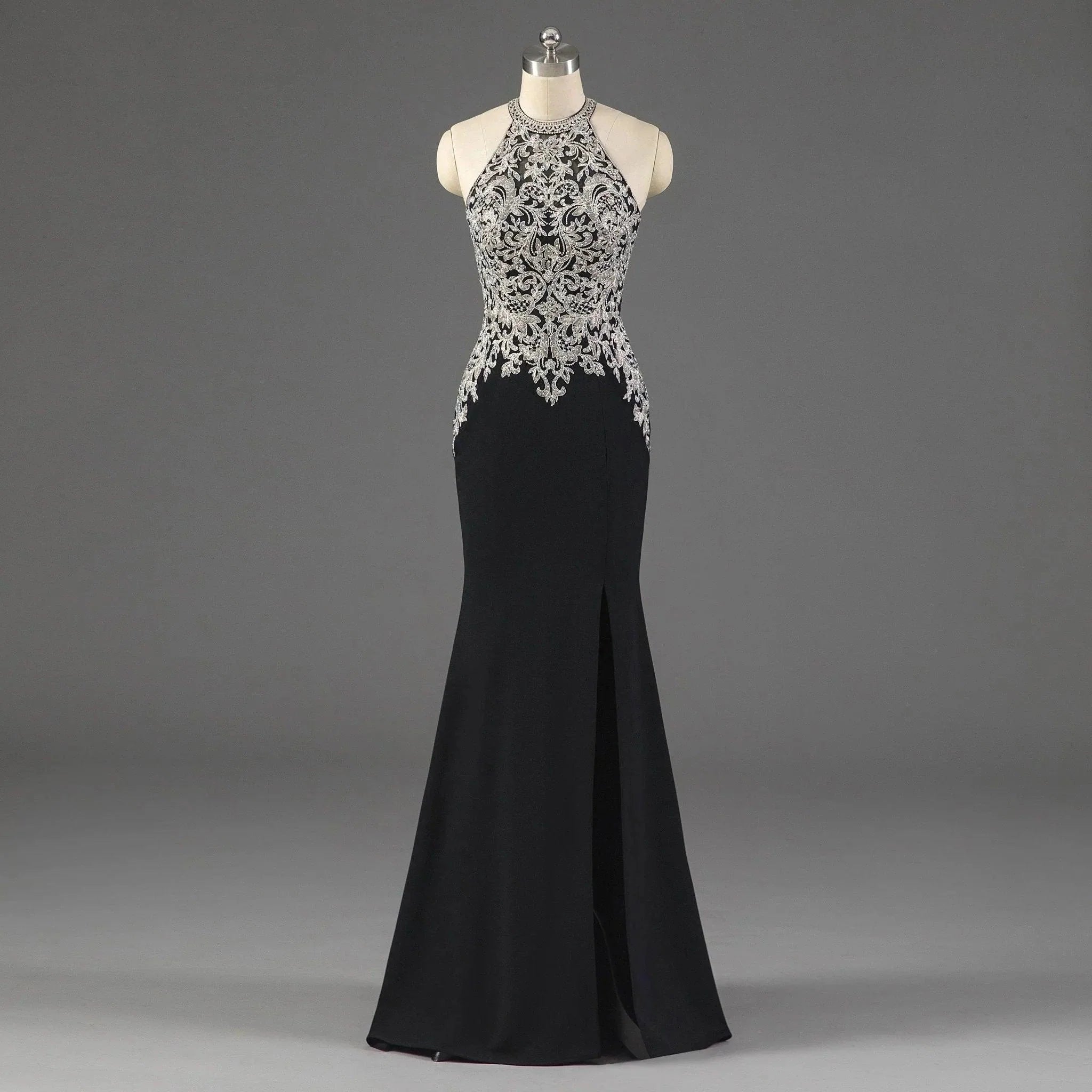 Vestidos de mãe da noiva com costas abertas e aplicações