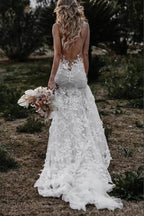 Boho-Meerjungfrau-Hochzeitskleid mit Blumenapplikationen und tiefem V-Ausschnitt