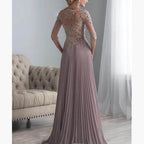 Vestidos para mãe da noiva com decote em joia e renda encantadora, mangas 3/4 com aplicações