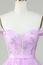 Vestido Corto de Baile de Regreso a Casa en Púrpura con Escote de Corazón y Bordado, en Línea A Encantador