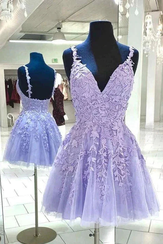 Vestidos cortos de fiesta con aplicaciones de encaje en línea A bonitos para el baile de graduación y el baile de bienvenida