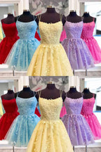 Vestidos cortos de fiesta para el baile de graduación y el homecoming, con tirantes spaghetti y encaje, en corte evasé azul