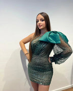 Designerin Kurzes Ein-Schulter Pailletten Langärmliges Enges Abendkleid