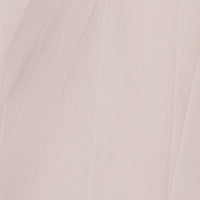 Vestido de quinceanera com aplicações e ombros à mostra da Fiesta Gowns 56400